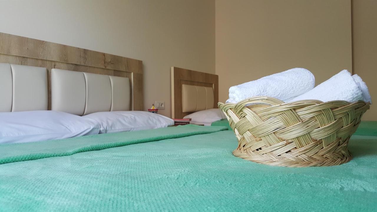 Amaris Lägenhet Sarandë Exteriör bild